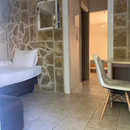 Seaside Luxury * Ligia